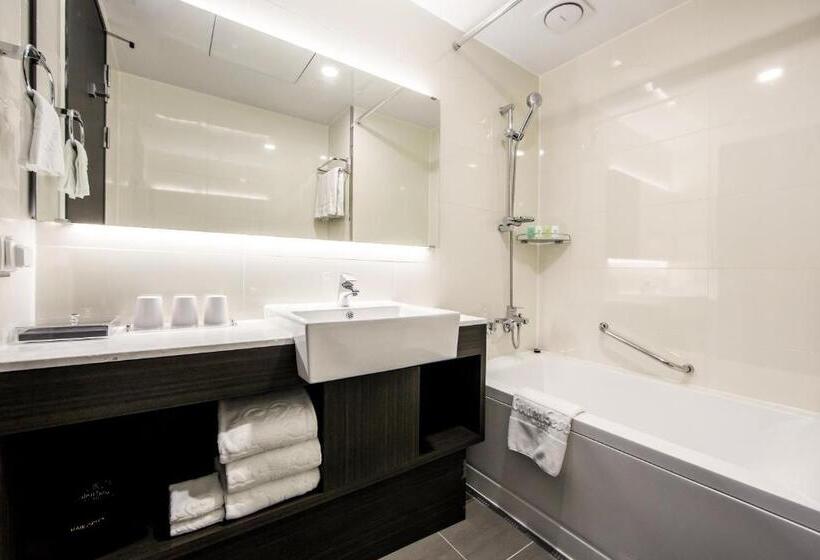 Quarto Estandar, Golden Seoul