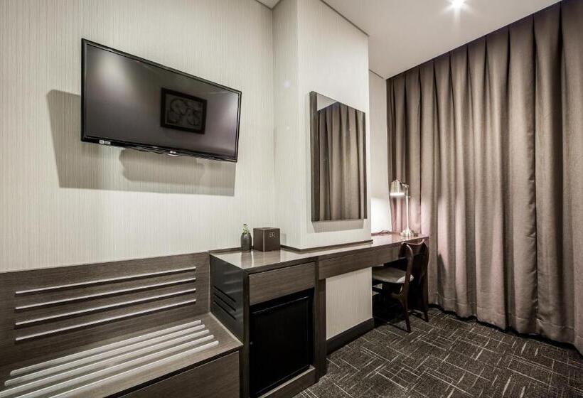 Номер Стандарт Трехместный, Golden Seoul