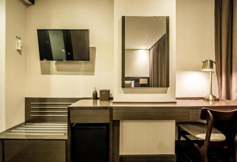 Номер Стандарт Трехместный, Golden Seoul