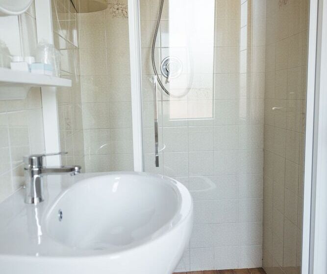 غرفة قياسية, Montecarlo