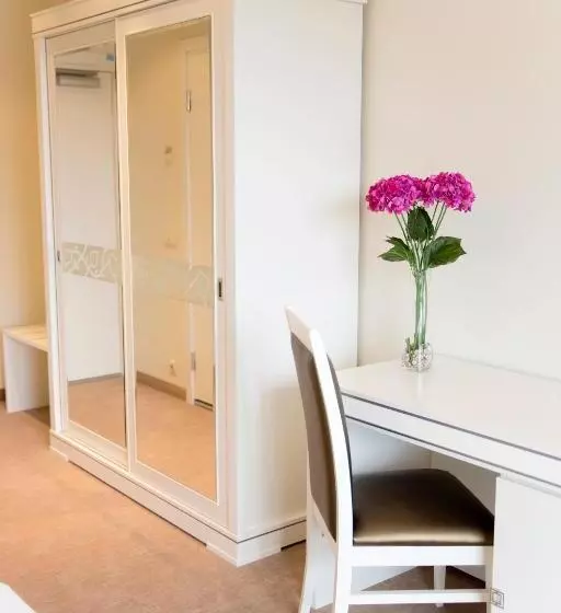 اتاق استاندارد با بالکن, Noorus Spa