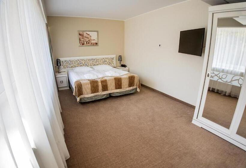 اتاق بزرگ با دسترسی به اسپا, Noorus Spa