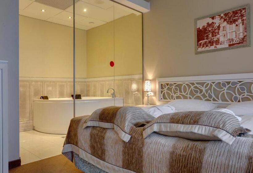 سوییت جونیور, Noorus Spa