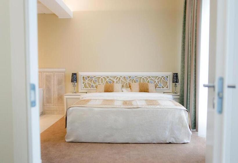 سوییت جونیور, Noorus Spa