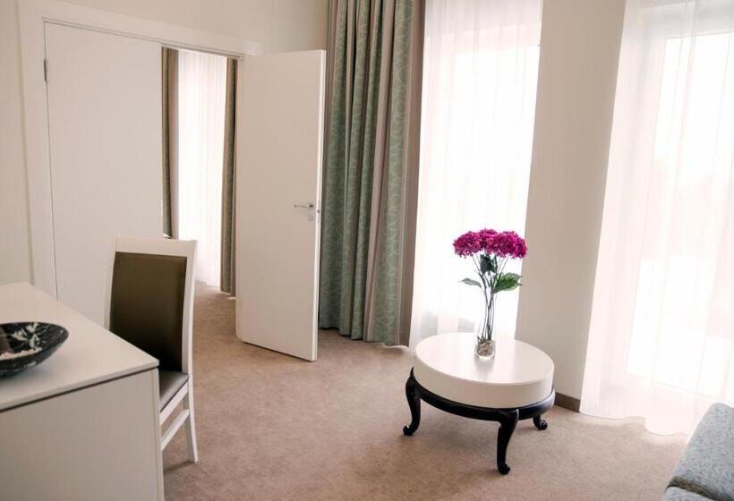 سوییت جونیور, Noorus Spa