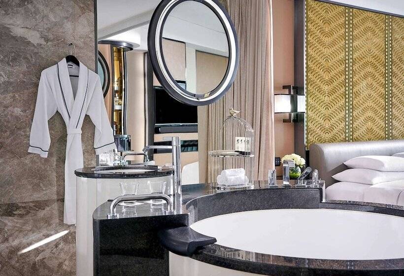 Habitación Deluxe Vista Ciudad, Sofitel Beijing Central