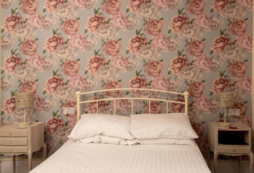 חדר קלאסי, The Hurstmere