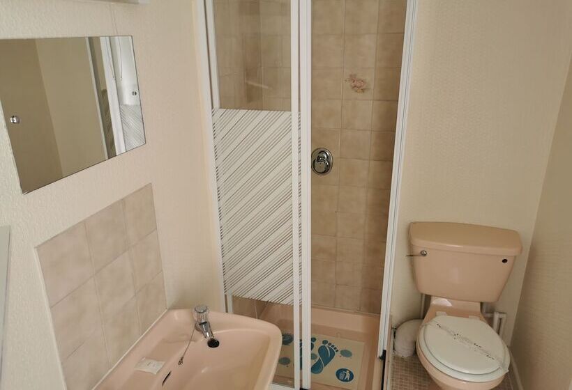 חדר סטנדרט יחיד, The Oxford