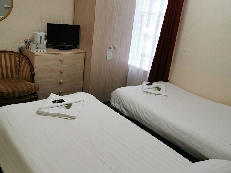 חדר סטנדרט, The Oxford