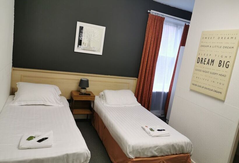 חדר סטנדרט, The Oxford