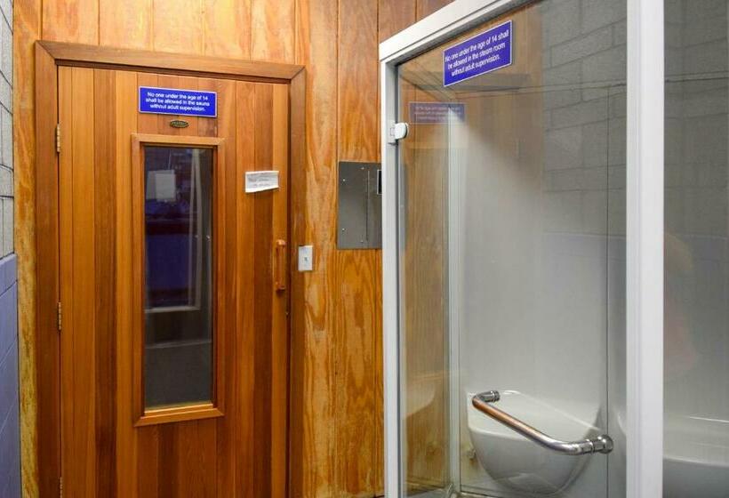 إستوديو قياسى, Elkhorn Studio Condo   The Clocktower