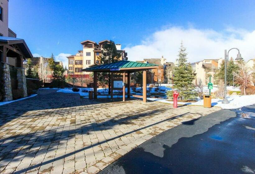 إستوديو قياسى, Elkhorn Studio Condo   The Clocktower