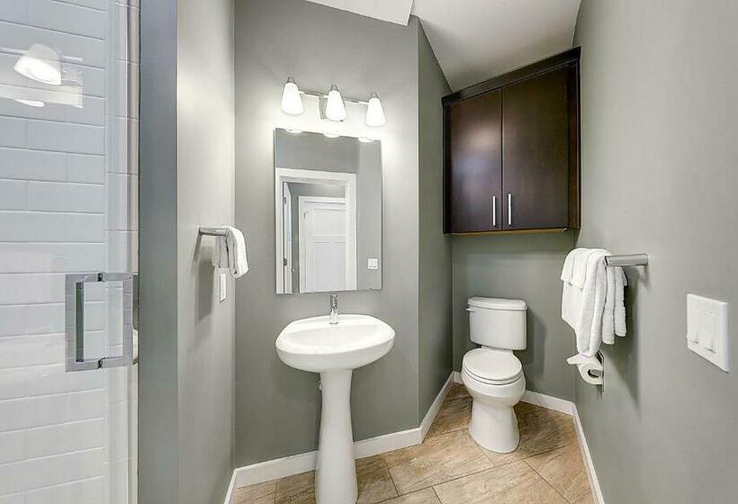 آپارتمان 2 خوابه, Serenity Island