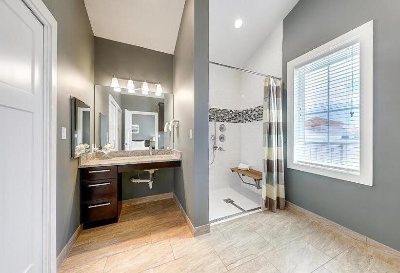 آپارتمان 2 خوابه, Serenity Island