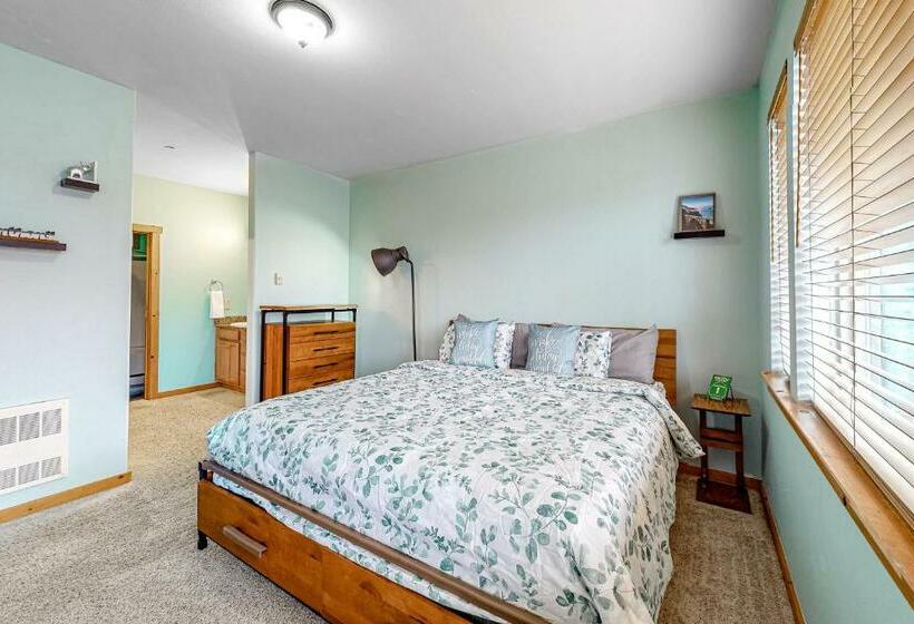 带2个卧室的公寓, Truckee Living