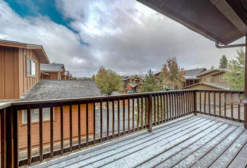 带2个卧室的公寓, Truckee Living