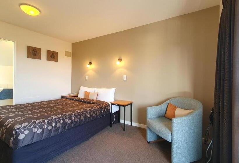 استودیوی استاندارد, Airways Motel