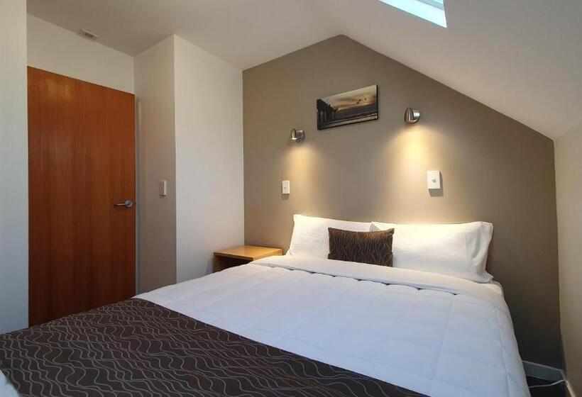 سوییت, Airways Motel