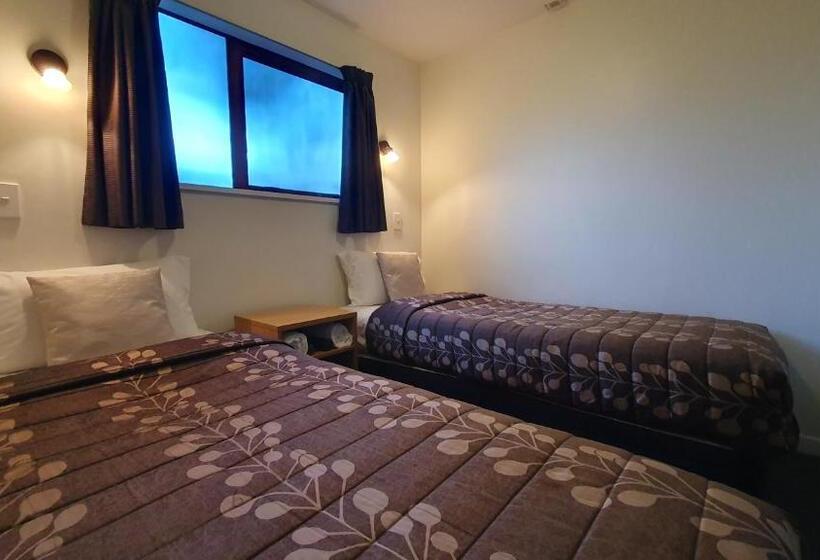 سوییت, Airways Motel