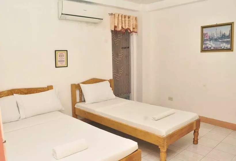 اتاق سوپریور, Constrell Pension House