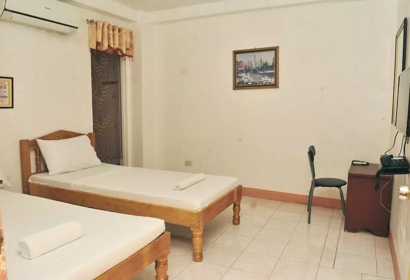 اتاق سوپریور, Constrell Pension House