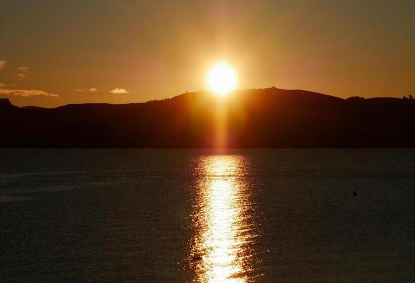 家庭间, Boulevard Waters