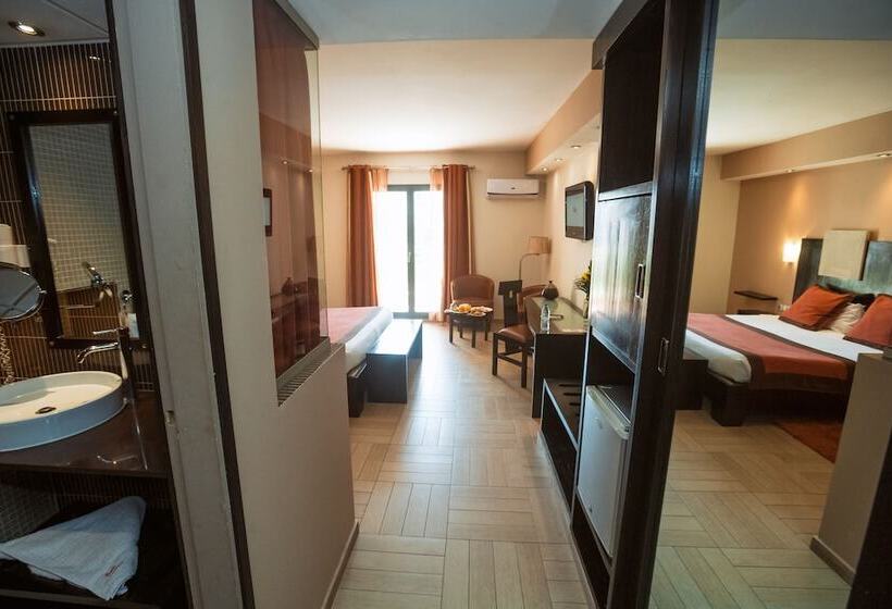 اتاق سوپریور, Cafe De Rome