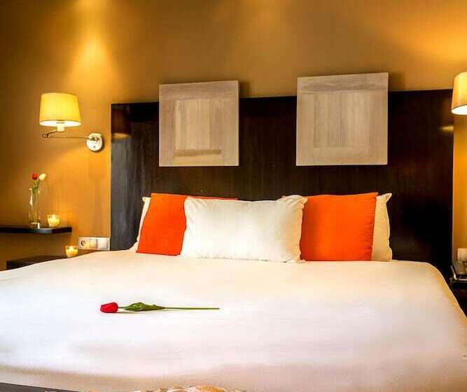 اتاق سوپریور, Cafe De Rome