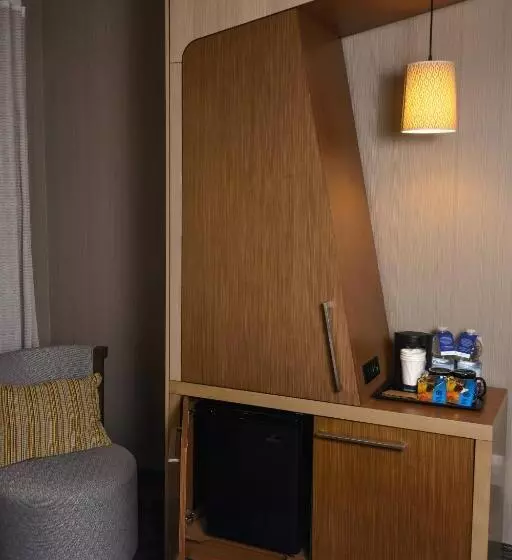 اتاق استاندارد با تخت بزرگ, Courtyard By Marriott Toronto Northeast/markham