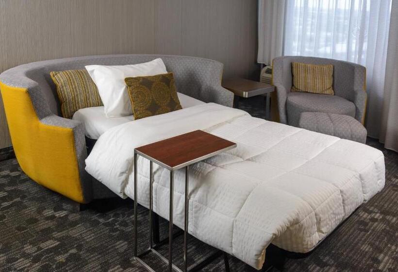 带大床的套房, Courtyard By Marriott Toronto Northeast/markham