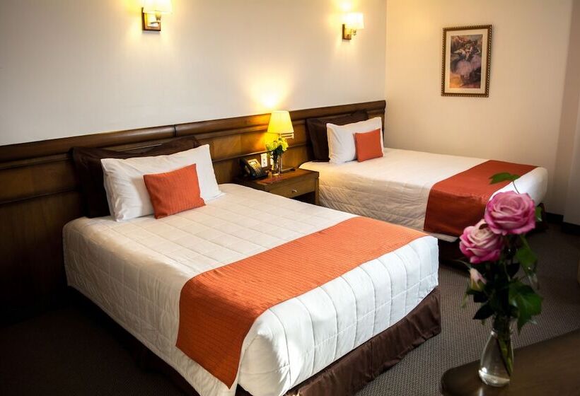 اتاق سوپریور, De La Trinidad