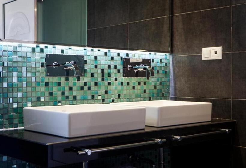 디럭스 스위트 바다 전망, Dionysos Village Resort