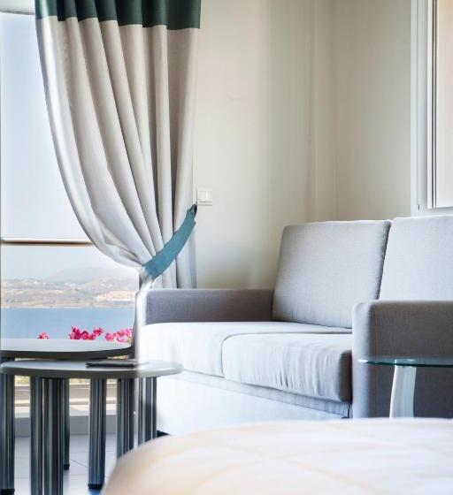 디럭스 주니어 스위트 바다 전망, Dionysos Village Resort