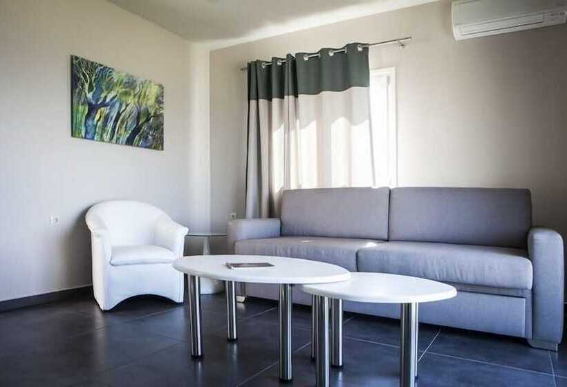 디럭스 스위트 바다 전망, Dionysos Village Resort