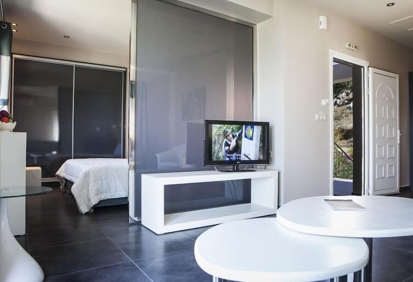 디럭스 스위트 바다 전망, Dionysos Village Resort