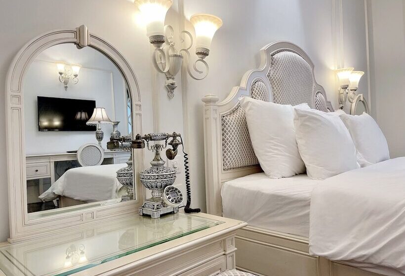 اتاق لوکس با چشمانداز شهر, Eldora