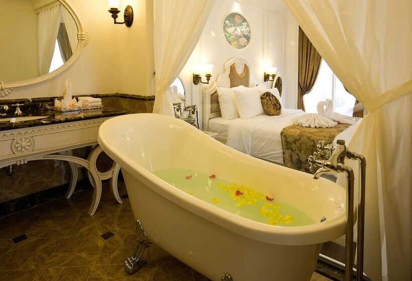 اتاق لوکس, Eldora