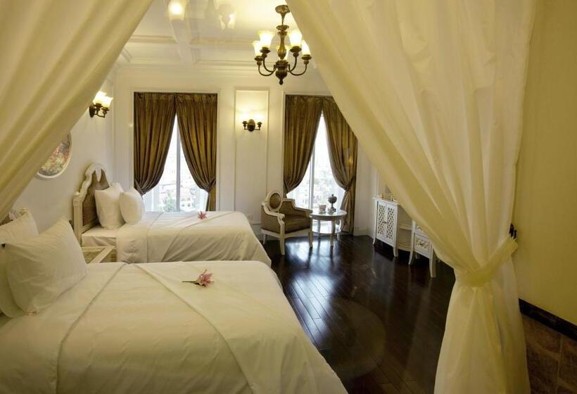 اتاق لوکس, Eldora