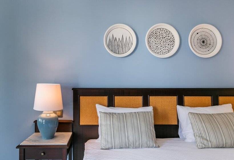 اتاق استاندارد, Lara Park