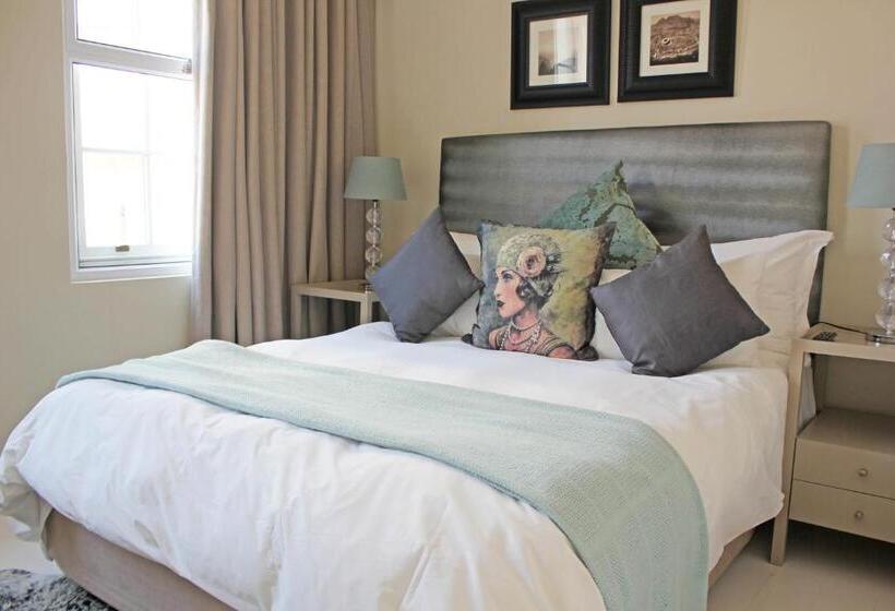 스탠다드 룸, Long Street Boutique