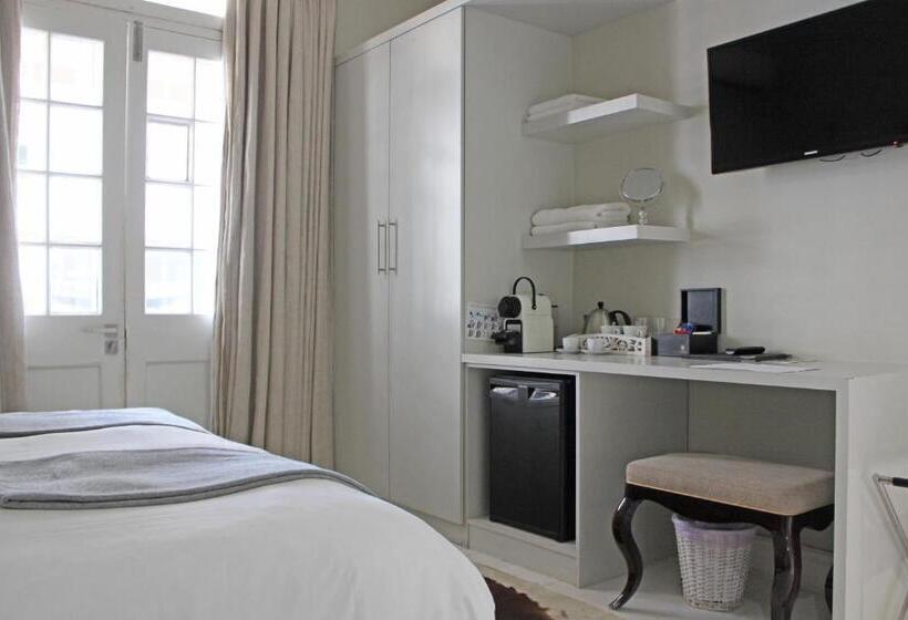 스탠다드 발코니 룸, Long Street Boutique