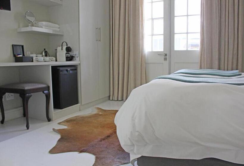 스탠다드 발코니 룸, Long Street Boutique