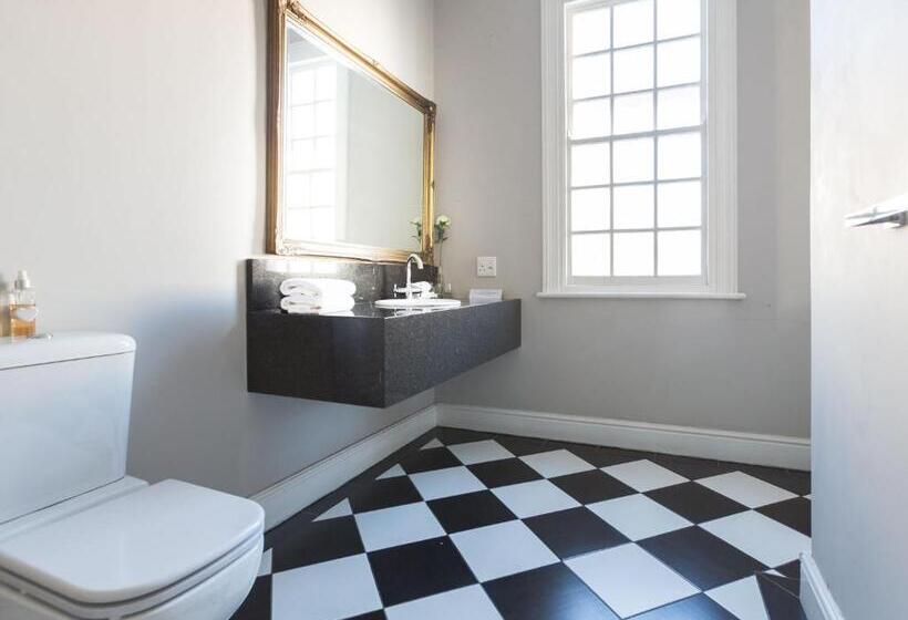 스탠다드 룸, Long Street Boutique