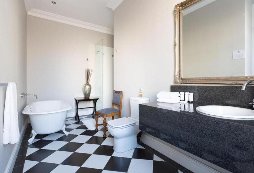 스탠다드 룸, Long Street Boutique