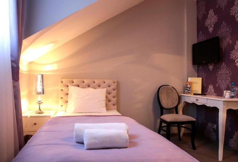 חדר סטנדרט יחיד, Madelaine