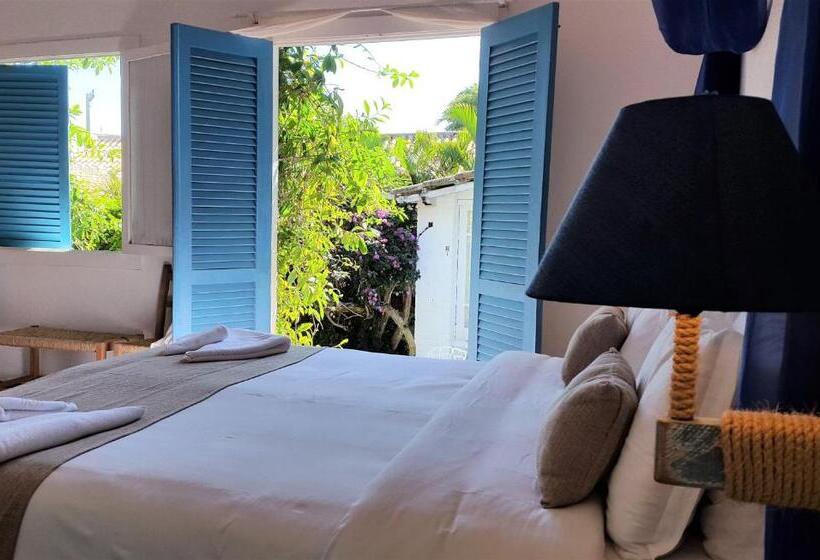 اتاق لوکس با چشم‌انداز باغ, Pousada Casa Buzios