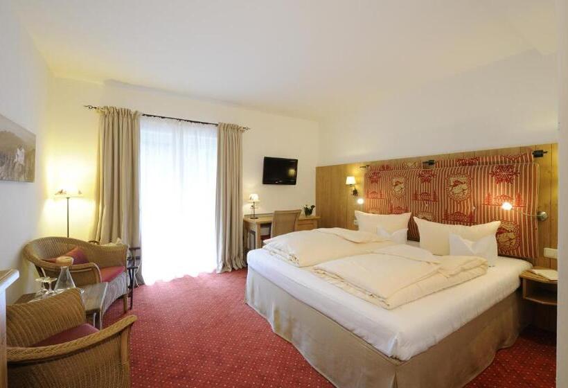 اتاق کلاسیک, Staudacherhof History & Lifestyle