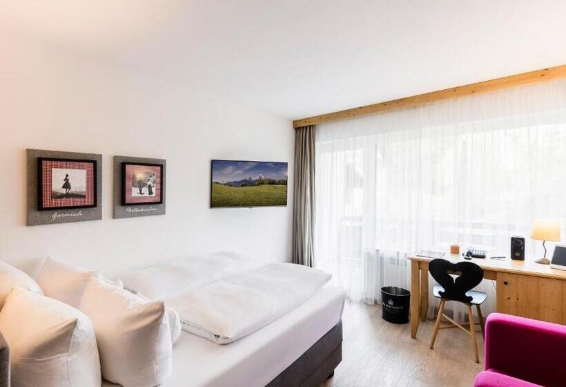 اتاق عادی, Staudacherhof History & Lifestyle