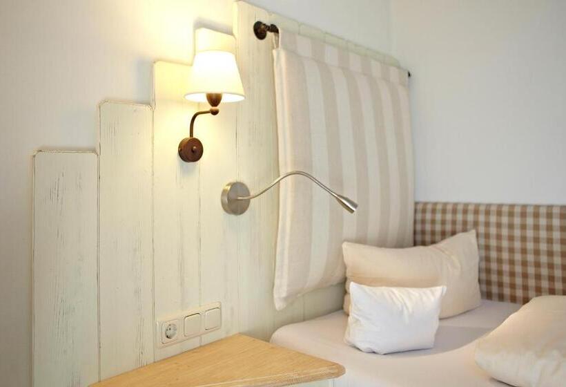 اتاق سوپریور یک تخته, Staudacherhof History & Lifestyle