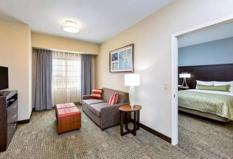身障者適用スイートルーム, Staybridge Suites College Station, An Ihg